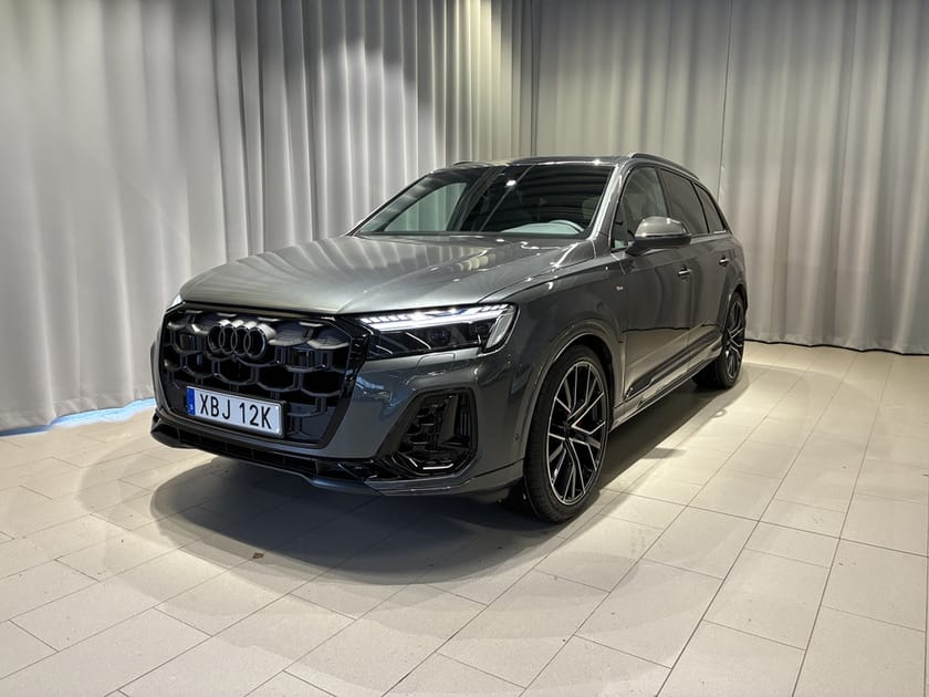 Bild 1 av Audi Q7 60 TFSI e quattro TFSI-e 490 hk V6 ladd-hybrid *Black Carbon Edition