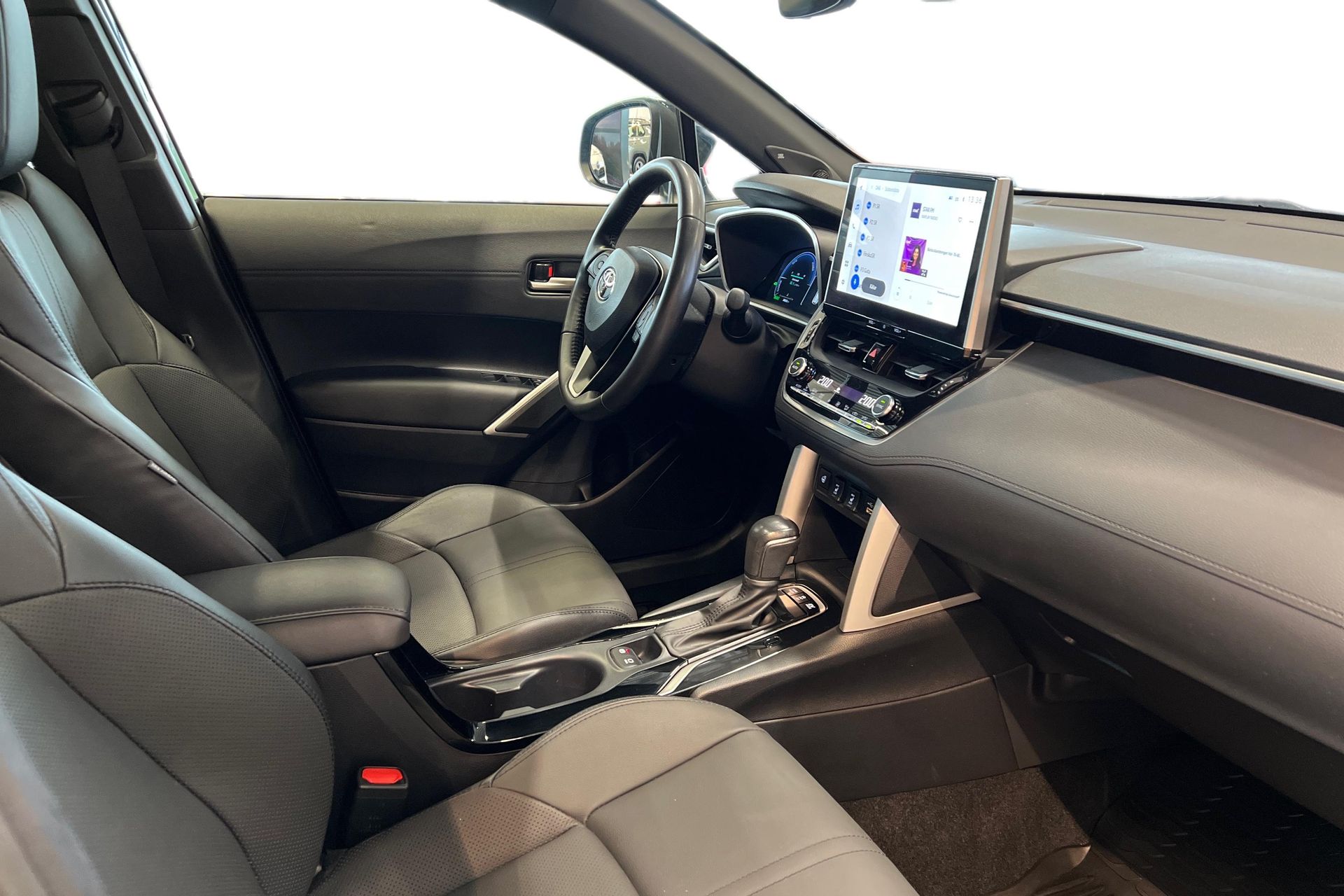 Toyota Corolla Cross Hybrid AWD-i 2023, bild 7/10
