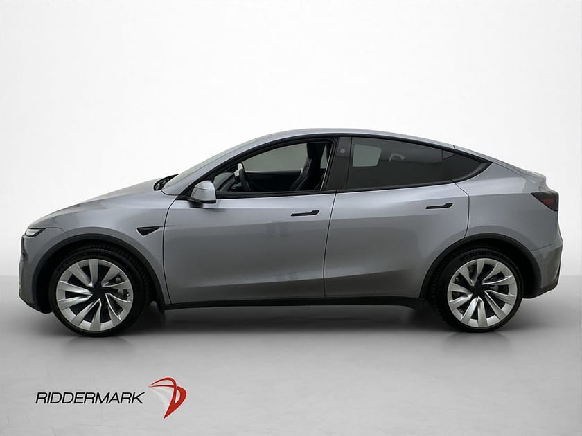 Bild 5 av Tesla Model Y Long Range AWD Premium Autopilot Svensksåld
