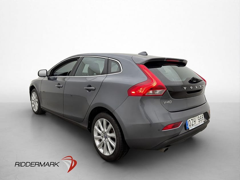 Bild 5 av Volvo V40 D3 Summum P-sensorer Skinnklädsel Navigation