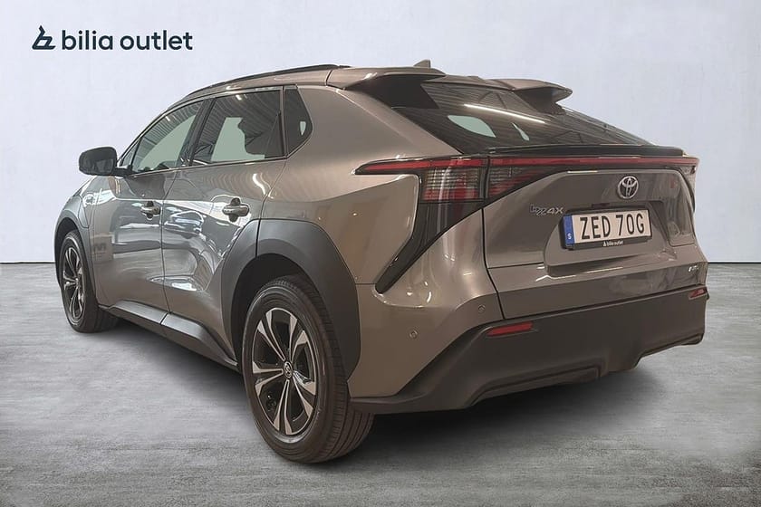 Bild 4 av Toyota bZ4X 71.4 kWh AWD Executive 360°kamera JBL Ventilerade Säten