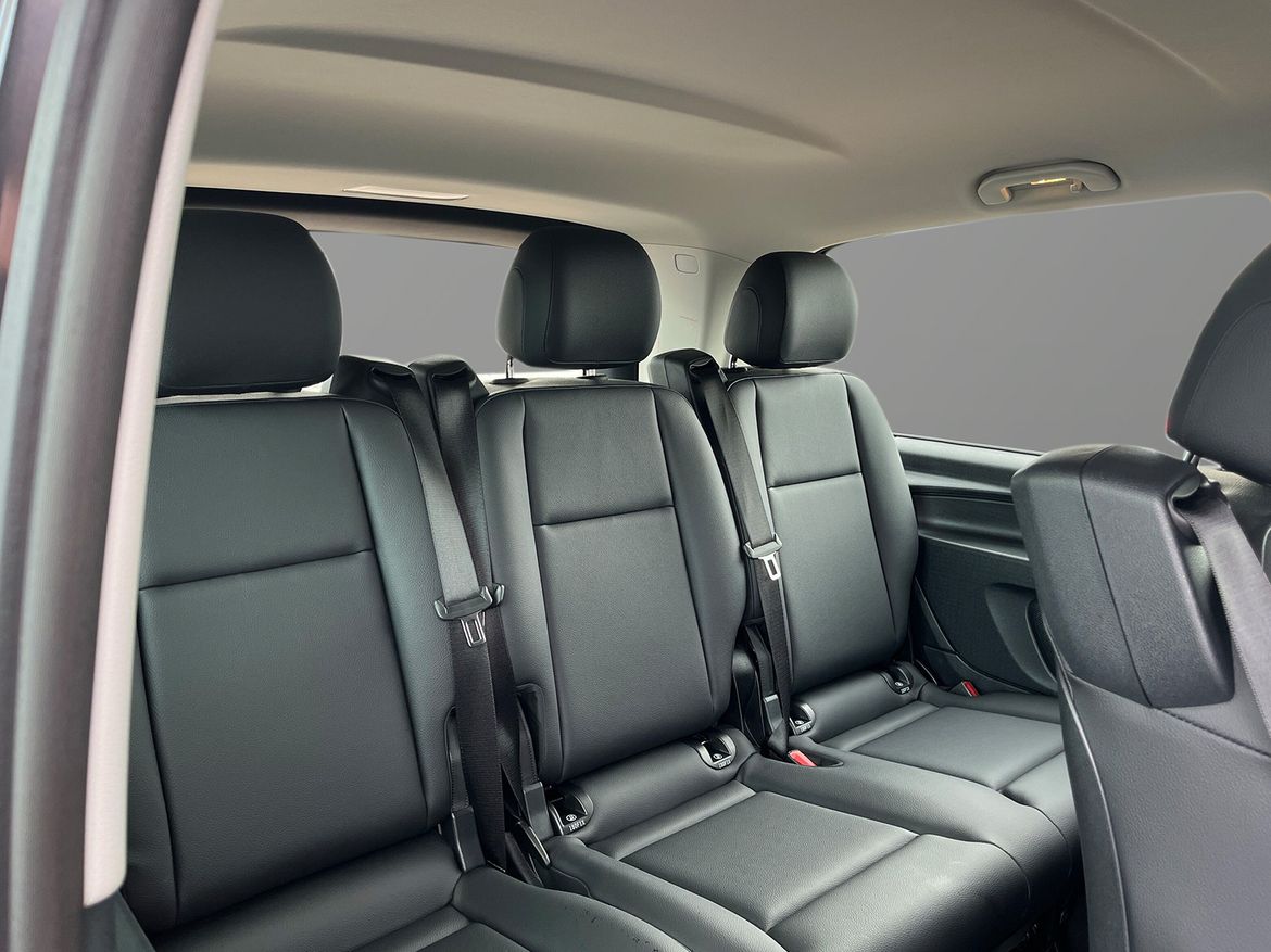 10 / 11