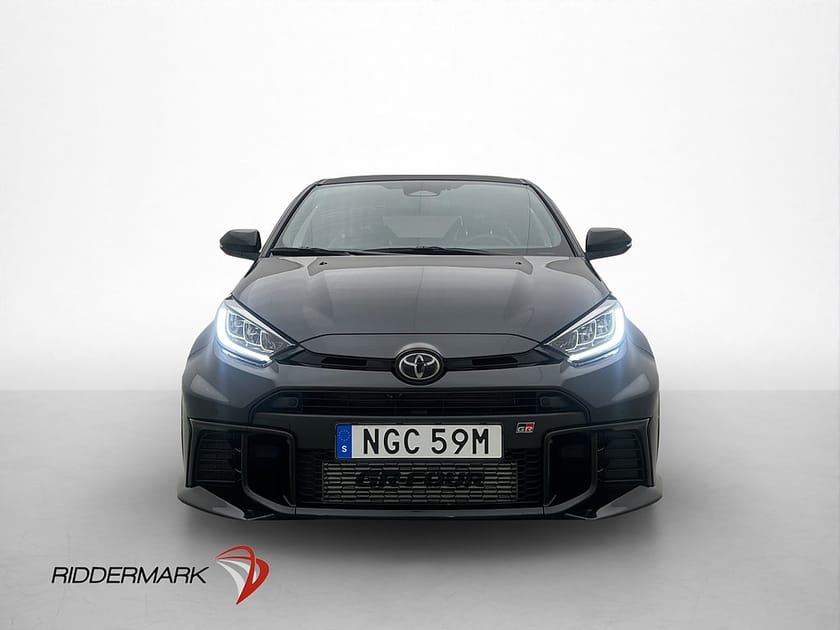 Bild 2 av Toyota GR Yaris 280hk AWD Premium Plus Kolfiber JBL Kamera
