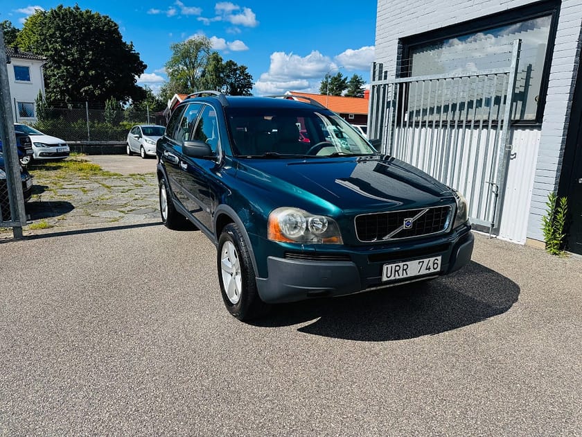 Bild 1 av Volvo XC90 2.5T 210HK AWD AUTOMAT / 7-SITSIG / DRAG