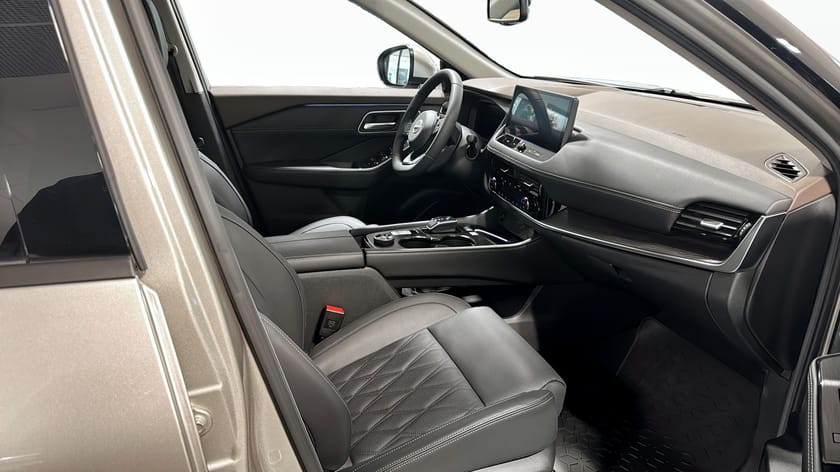 Bild 3 av Nissan X-Trail e-4ORCE TEKNA 214hk