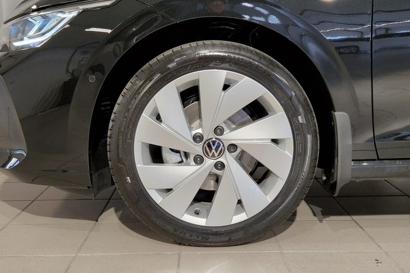 Bild 3 av Volkswagen Golf Sportscombi LIFE 1,5 ETSI 150 HK DSG7