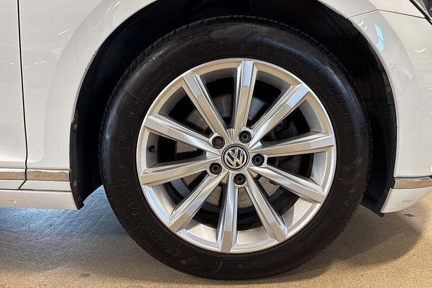 Bild 4 av Volkswagen Passat Sportscombi 2.0 TDI / Adaptiv Farthållare / Bluetooth