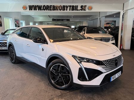 Peugeot 408 1.2 PureTech 130 Gt line Massage Gps 360kamera SE SPEC