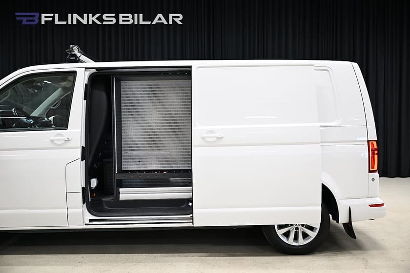 Bild 5 av Volkswagen Transporter 4Motion DSG L2|Servicebil|Inredd|LED|Dubbeldörr|SeUtr!!