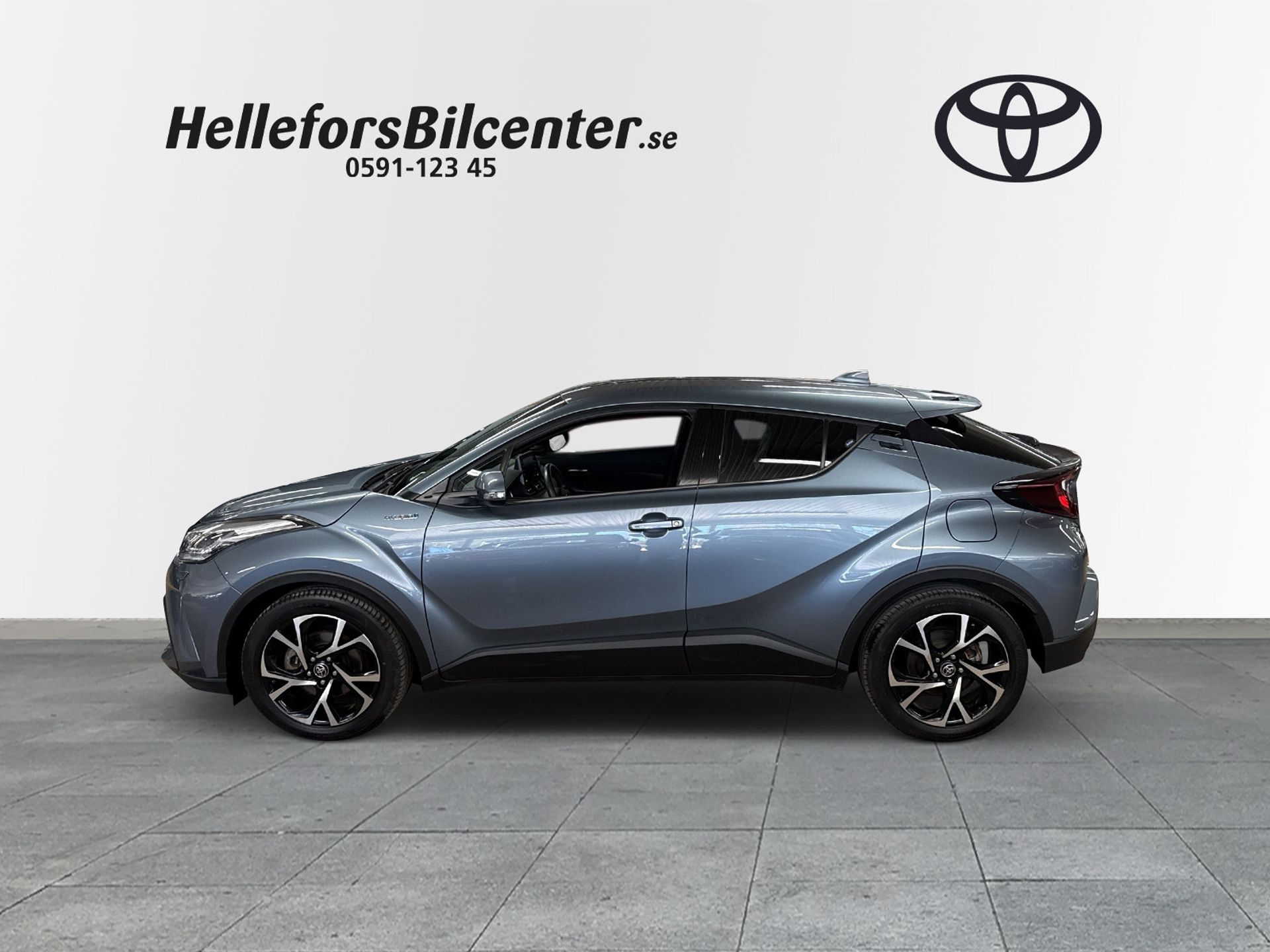 Toyota C-HR Hybrid 2021, photo 3/31