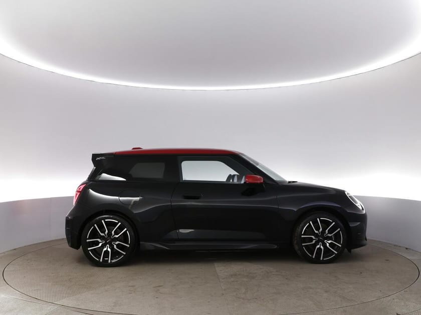 Bild 2 av MINI Cooper SE John Works Trim, Paket XL