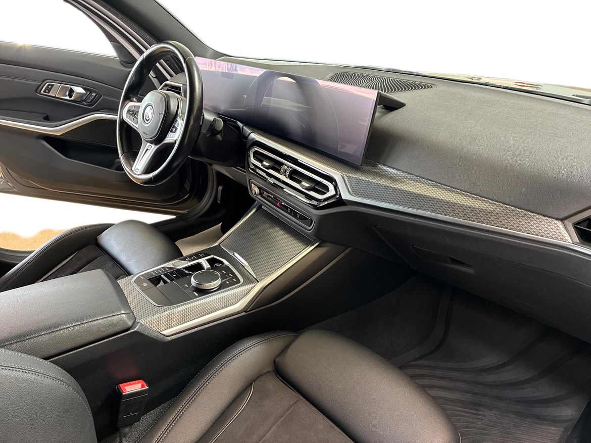 BMW BMW 330e xDrive Touring — bild 13