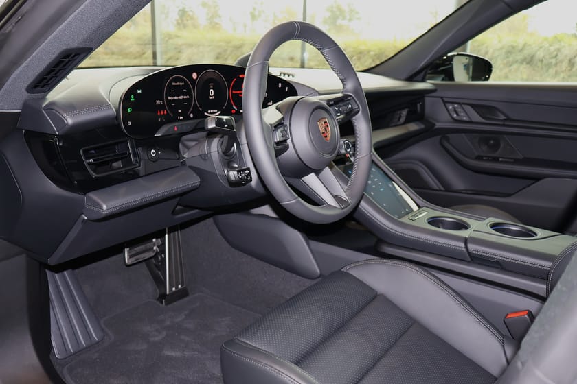 Bild 2 av Porsche Taycan 4 435hk