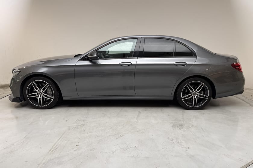 Bild 2 av Mercedes-Benz E 350 d Sedan W213 (258hk) AMG Line