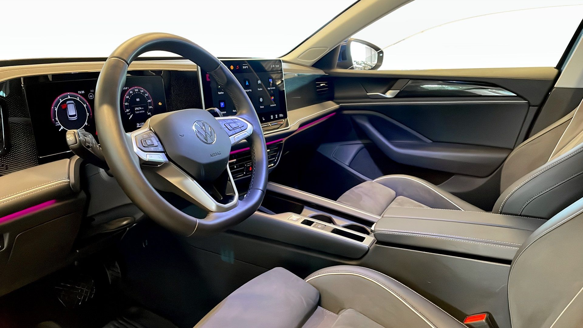 Volkswagen Passat 2025, photo 7/10