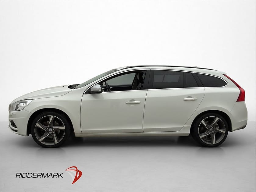 Bild 4 av Volvo V60 D3 R-Design Pano Skinn D-Värmare Drag