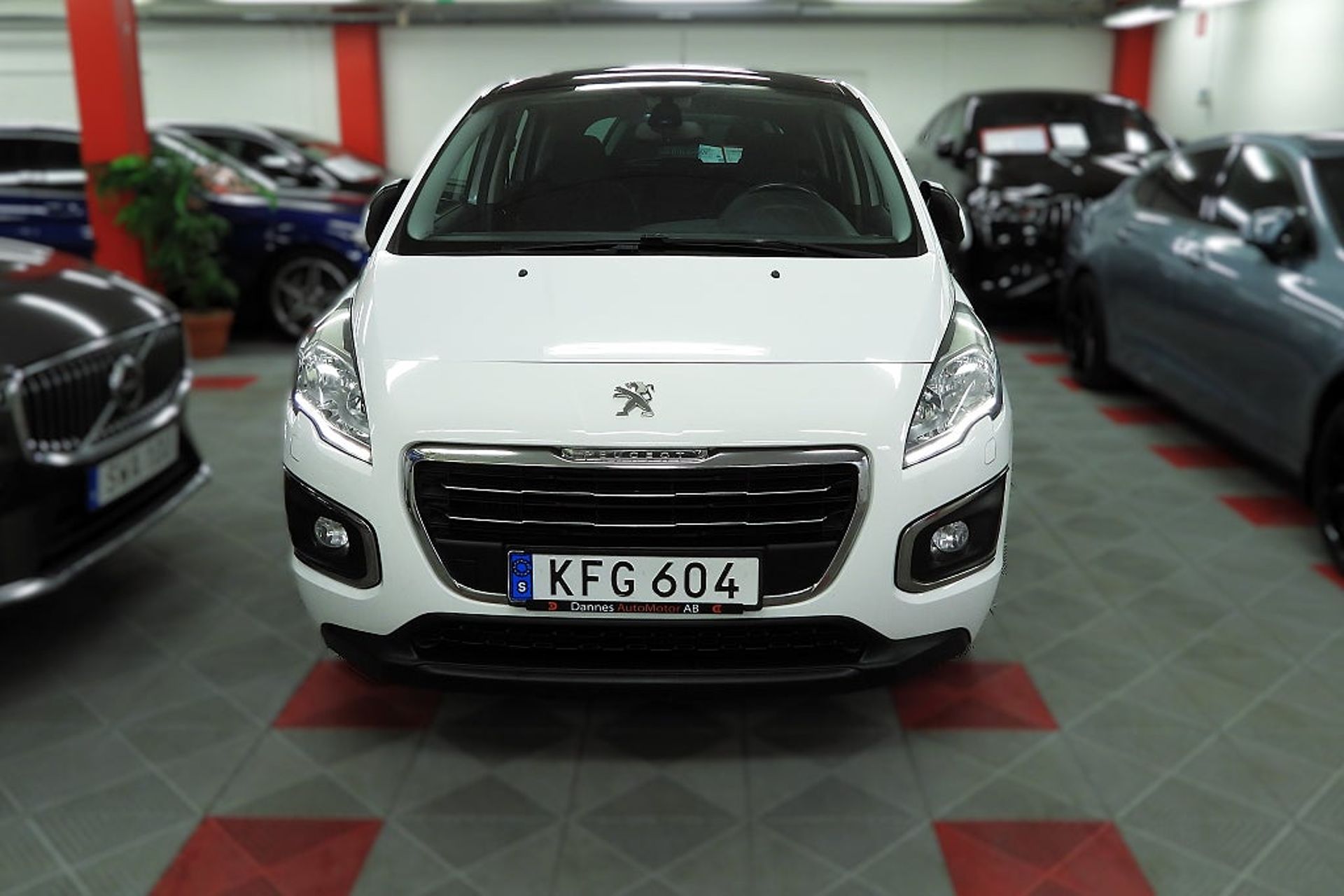 Peugeot 3008 1.6 BlueHDi EAT 2016, bild 3/30