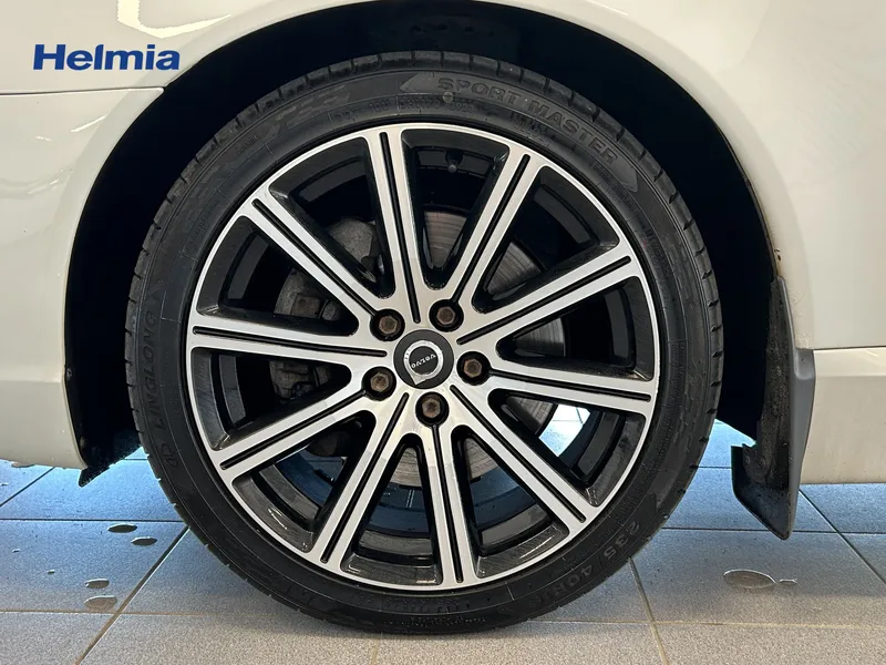 Bild 7 av 12 – Volvo V70 D4 AWD Classic Sport Dynamic Edition