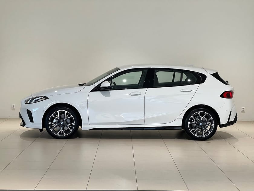 Bild 2 av BMW 120 M-Sport Design, Rattvärme, Apple CarPlay, Backkamera
