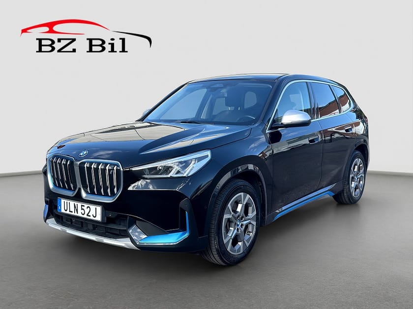 Bild 1 av BMW iX1 xDrive30 xLine Värmare Kamera