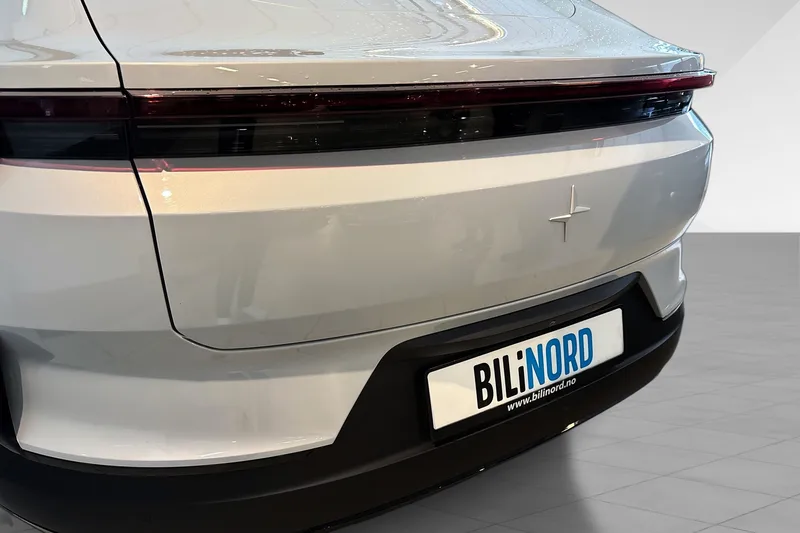 Polestar 4 Long Range Dual motor bilde 8