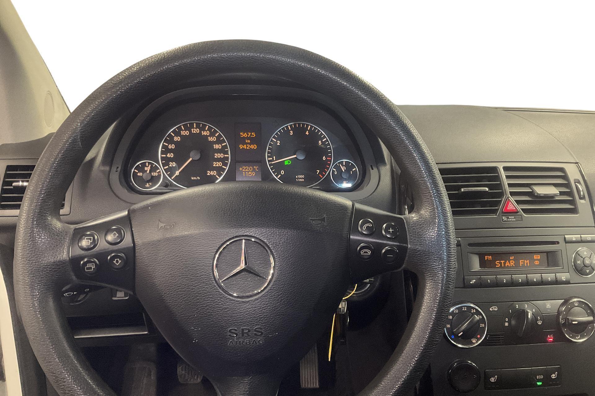 Mercedes-Benz A 160 5-dörrars 2012, bild 7/14
