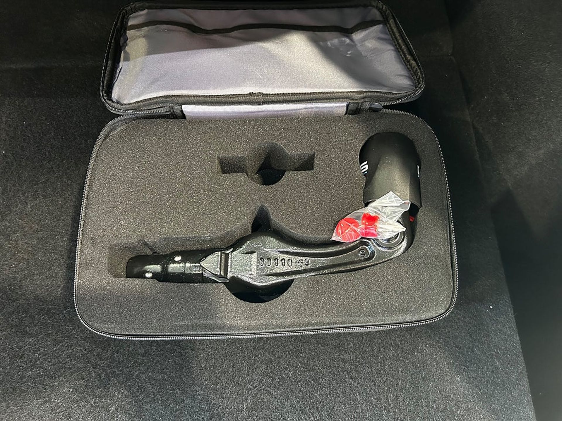 Tesla Model Y 2023, photo 6/10