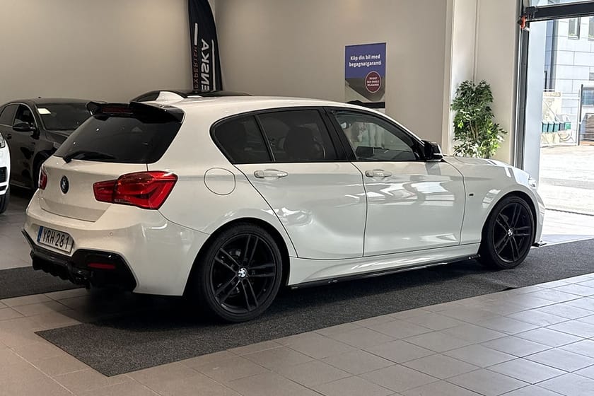 Bild 3 av BMW 118i 5-dörrars 150hk M-Sport/Maxton/Sportavgas/Harman Kardon