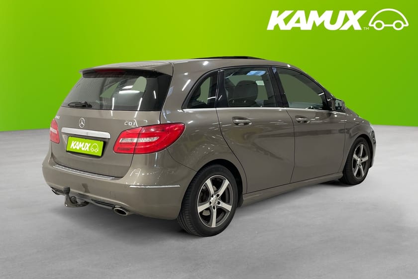 Bild 4 av Mercedes-Benz B 180 CDI BE BlueEFFICIENCY 7G-DCT 109 hk Taklucka Dragkrok