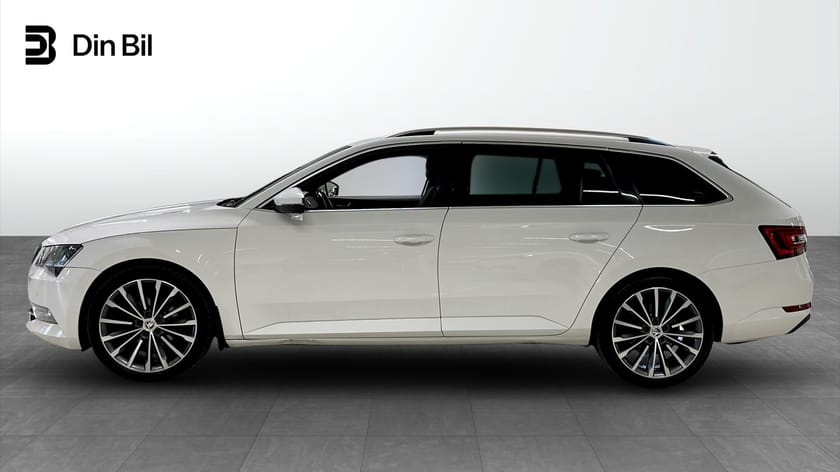Bild 2 av Škoda Superb Kombi 2.0 TDI 190hk 4x4 L&K Drag Värmare Kamera