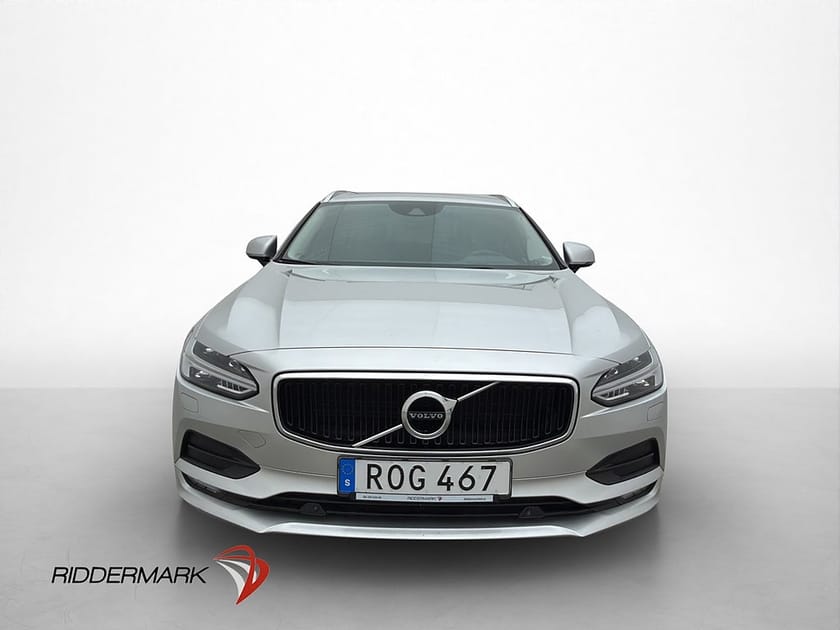 Bild 2 av Volvo V90 D3 Momentum HUD Kamera Värmare Navi BLIS Drag