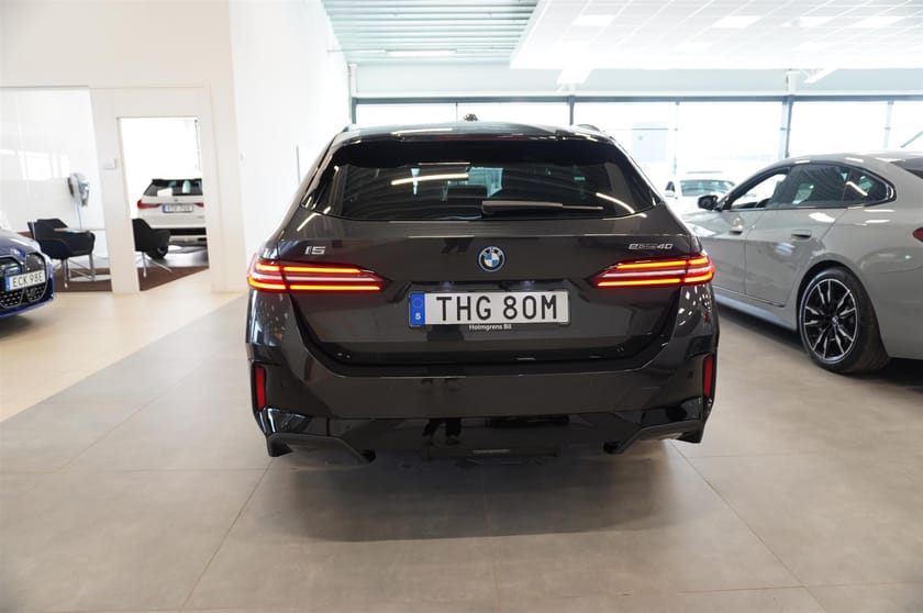 Bild 5 av BMW i5 eDrive40 Touring M Sport Active Ed Drag DA H K