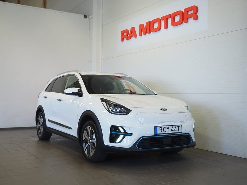 Bild 1 av Kia e-Niro e- 64 kWh Advance Plus Tech Taklucka JBL Navi Läder