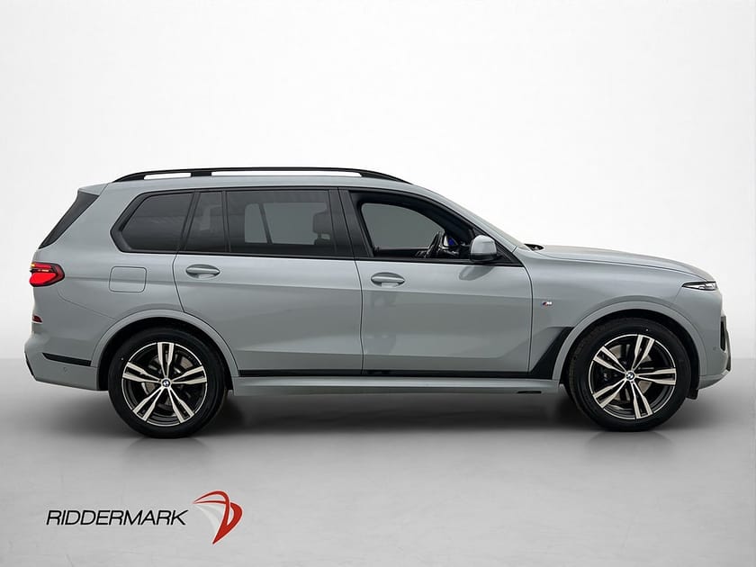 Bild 4 av BMW X7 xDrive40i M Sport B&W-Diamond Sky Lounge Luft Komfort