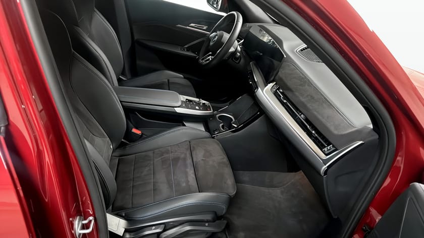Bild 3 av BMW iX2 xDrive30 