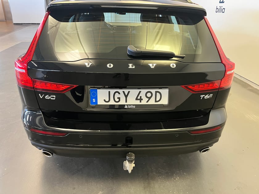 Bild 4 av Volvo V60 T6 TE Momentum Edition/ Navigation/ BLIS/ Dragkrok/ Backkamera/ 10.000kr Tillbehör/