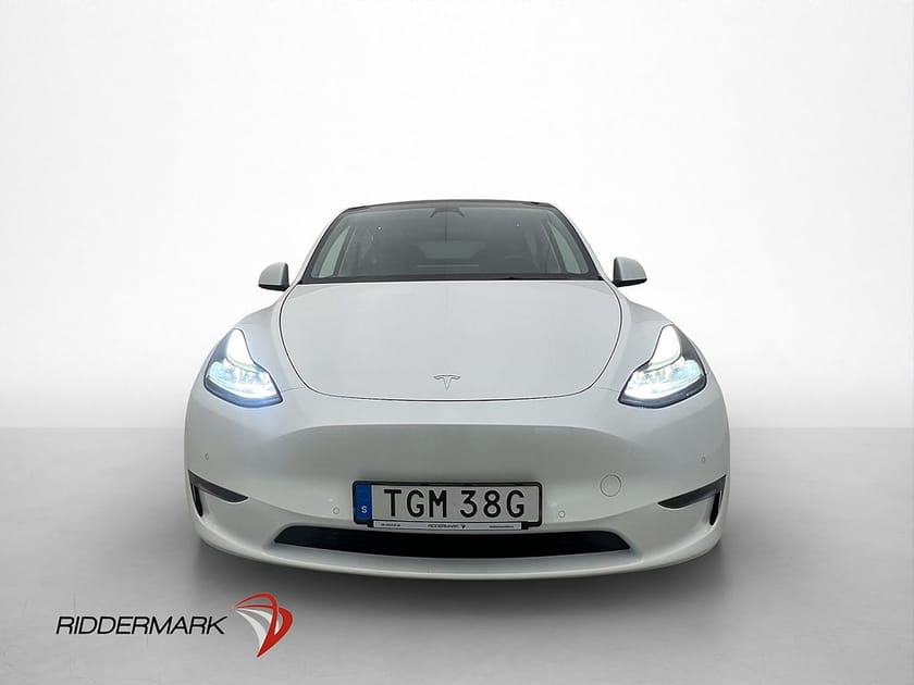 Bild 3 av Tesla Model Y Long Range AWD Värmepump Pano Autopilot