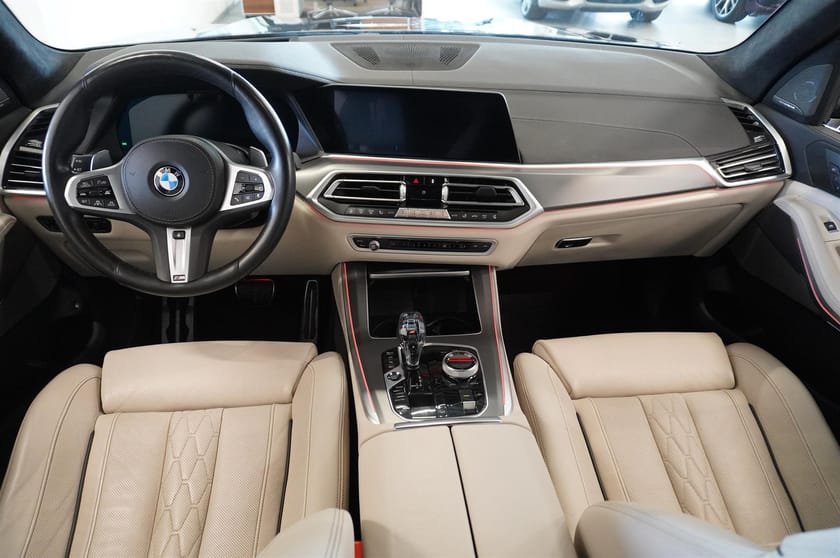 Bild 2 av BMW X5 xDrive45e iPerformance M-Sport Innovation Edition DAP Komfortstol Panorama