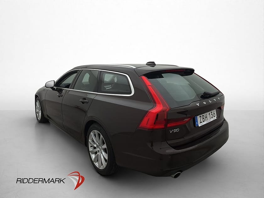 Bild 5 av Volvo V90 T4 190hk Momentum Värmare Kamera Navi Bluetooth