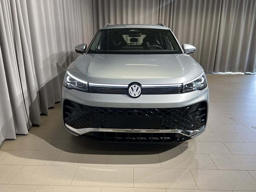 Bild 2 av Volkswagen Tiguan eHybrid R-LINE 272 HK