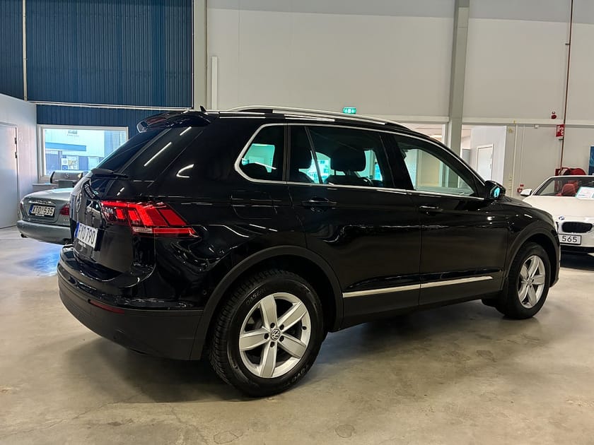 Bild 3 av Volkswagen Tiguan 1.4 TSI 4Motion Aut Executive | Cockpit | Drag| Värmare