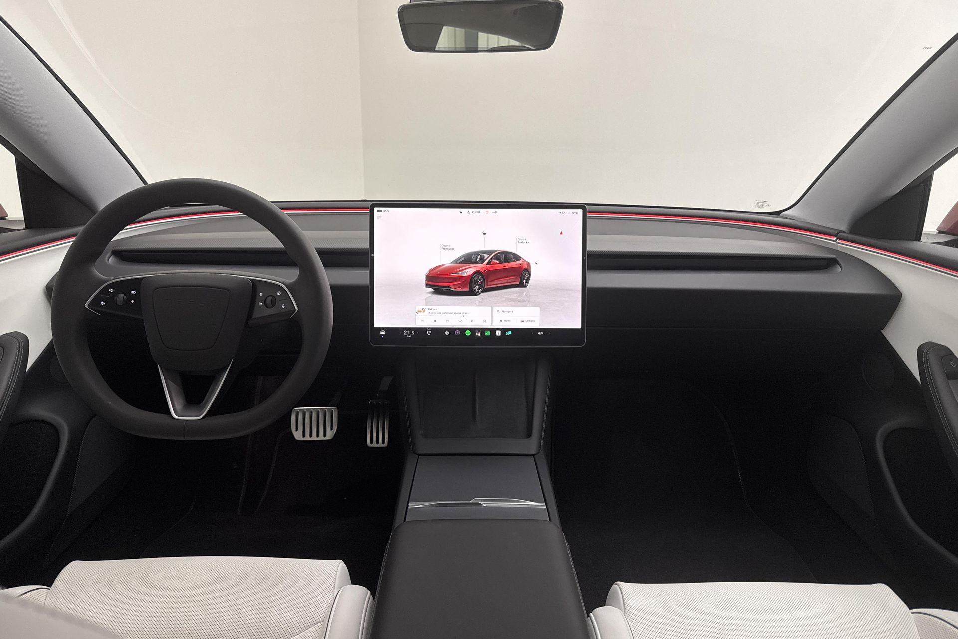 Tesla Model 3 Performance 2024, bild 7/10