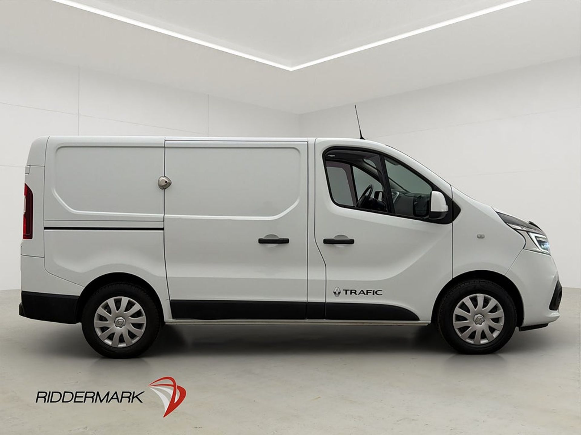 Renault Trafic 2020, bild 2/10