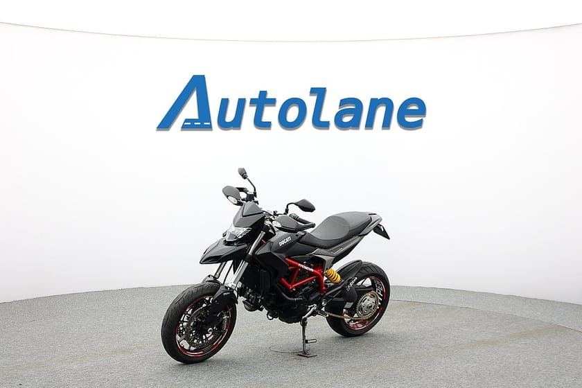 Bild 4 av Ducati Hypermotard 821 * Termignoni, Performance paket