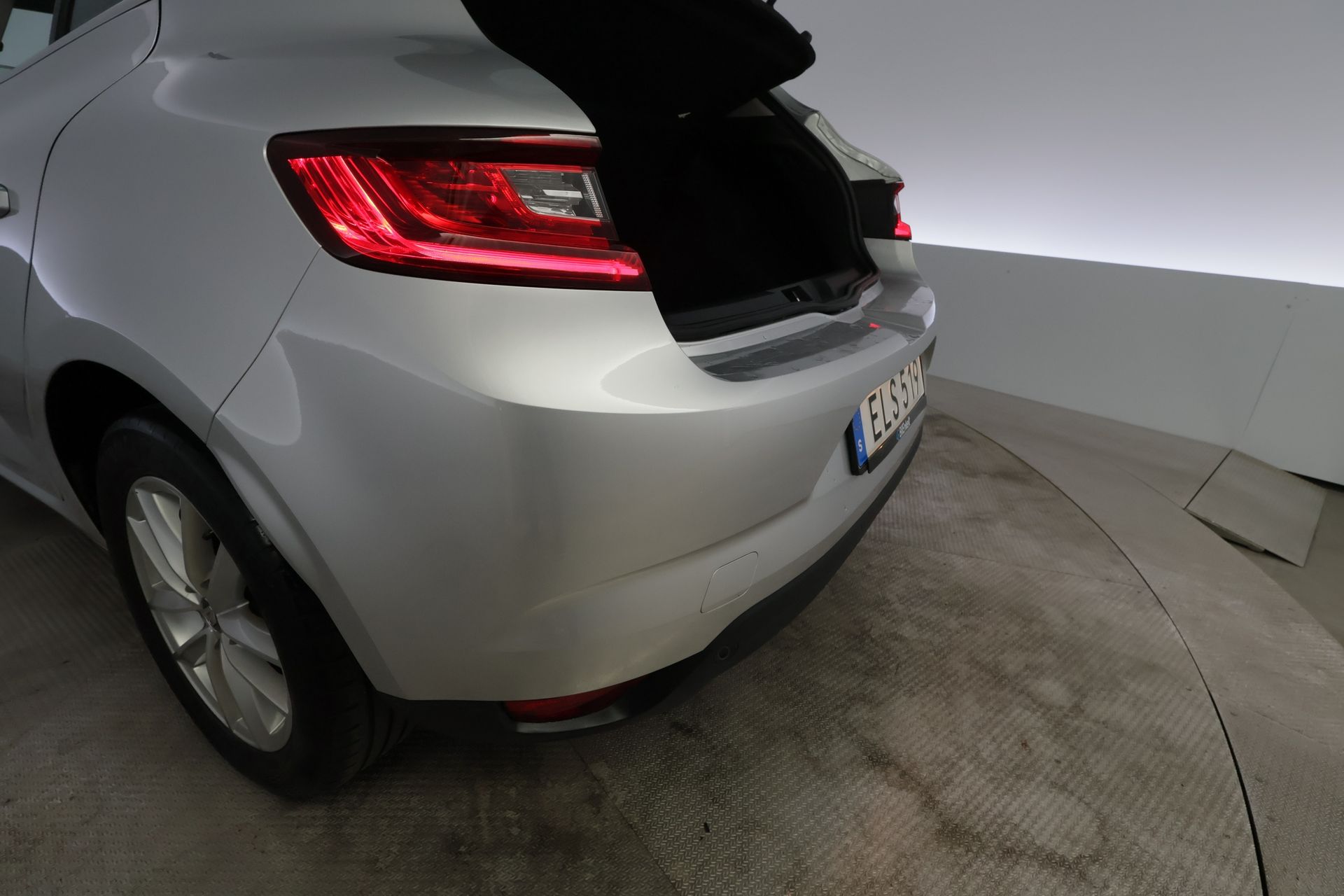 Renault Megane 2018, bild 7/10