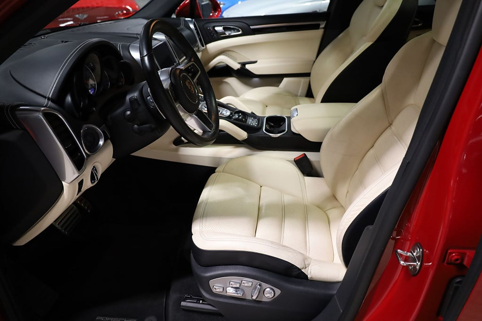 Porsche Cayenne S V8 Diesel 385hk PDLS 2017, bild 7/10