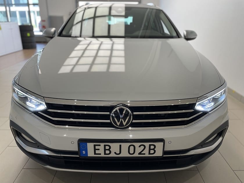 Bild 3 av Volkswagen Passat Alltrack 2.0 TDI 200hk 4M|B-kamera|Värmare|Drag
