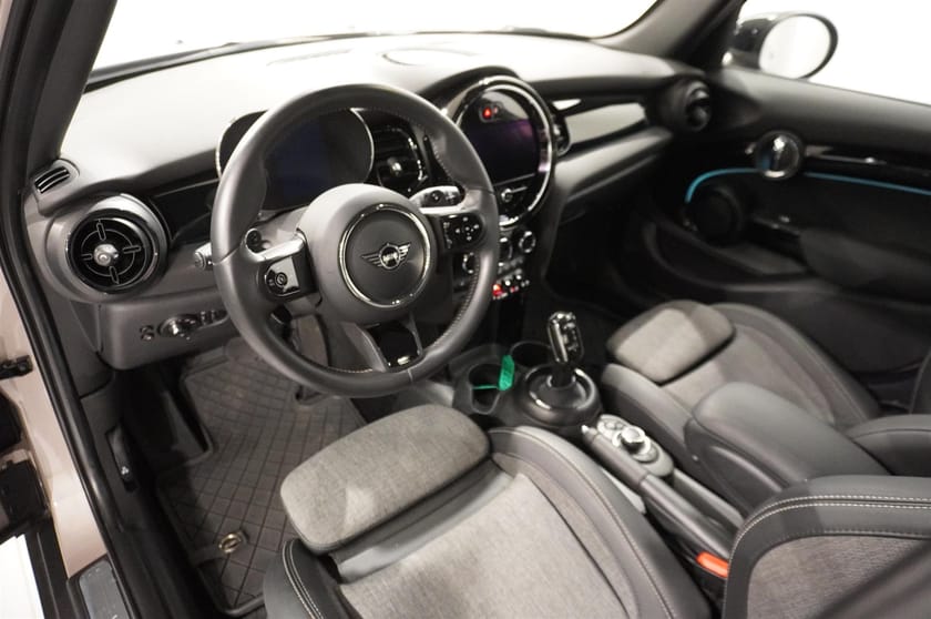 Bild 2 av MINI Cooper S 5d Experience Navi Keyless PDC