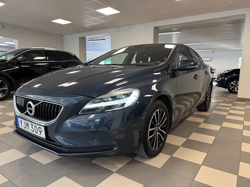 Bild 1 av Volvo V40 D4 Geartronic Momentum VOC Drag 190 Hk