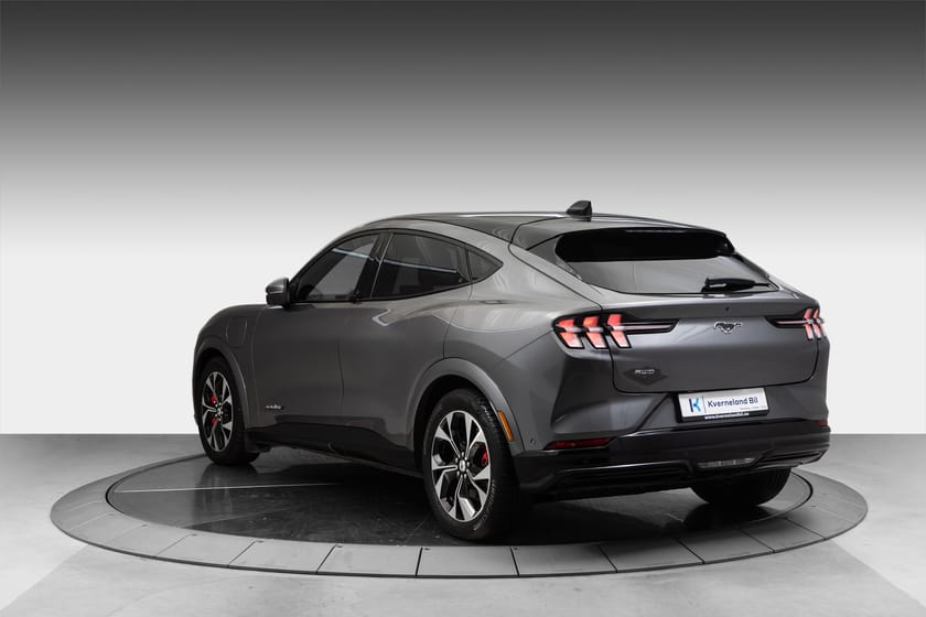 Bilde 3 av Ford Mustang Mach-E Long Range AWD 540km (WLTP), B&O, Krok ++